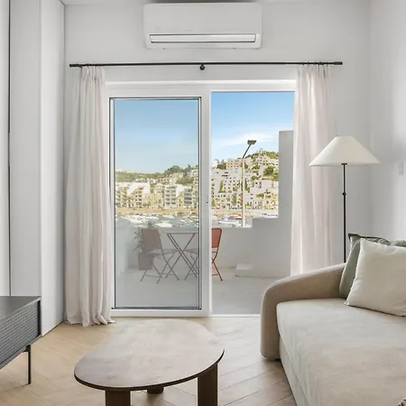 Modern Seafront 2Bd Apartment With Terrace & Sea View - Xemxija خليج سانت بول المظهر الخارجي الصورة