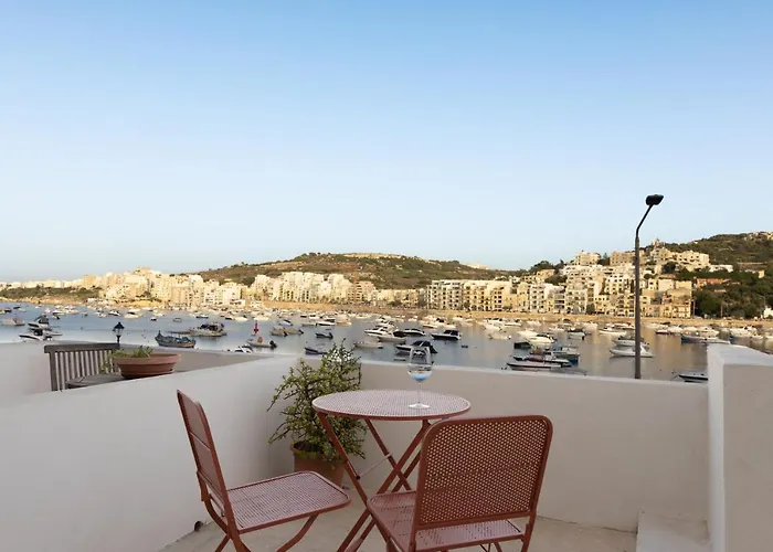 Modern Seafront 2Bd Apartment With Terrace & Sea View - Xemxija